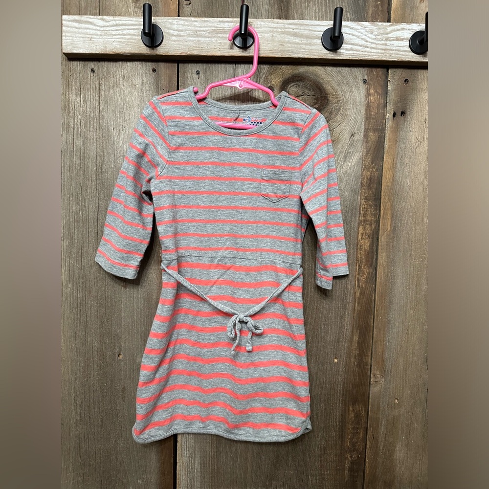 Old Navy Striped Dress in Coral Pink & Heather Gray Size Small 6 7 Girls
